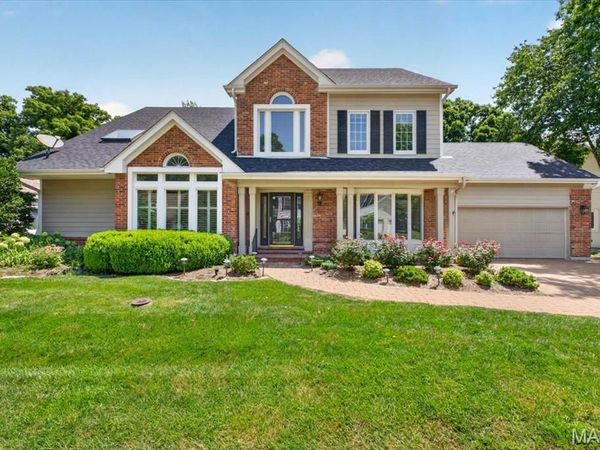 16557 Baxter Forest Ridge Drive, Chesterfield, MO 63005