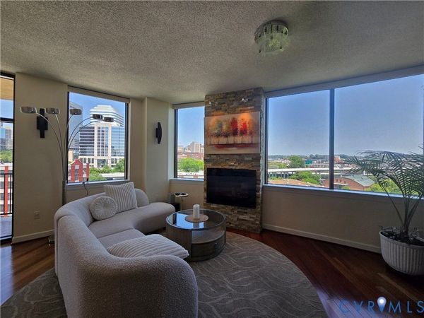 1101 Haxall Point , Unit 815, Richmond, VA 23219