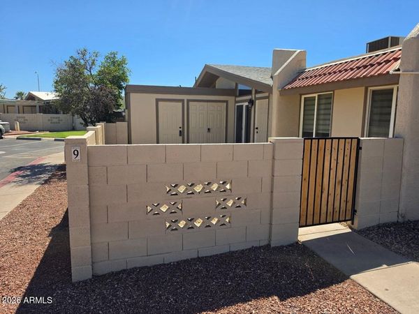 525 N MAY Street, Unit 9, Mesa, AZ 85201
