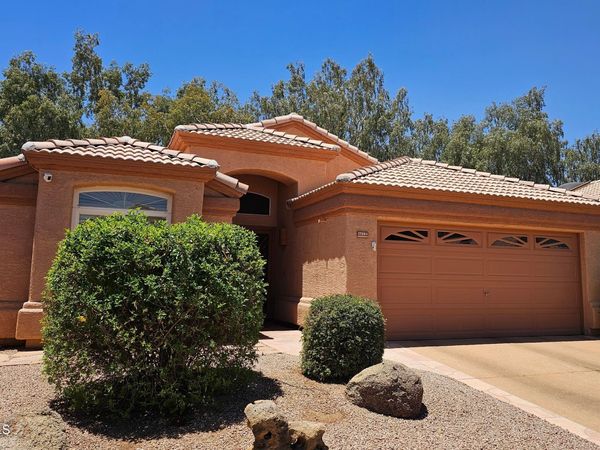 17284 N PONCA Way, Surprise, AZ 85374