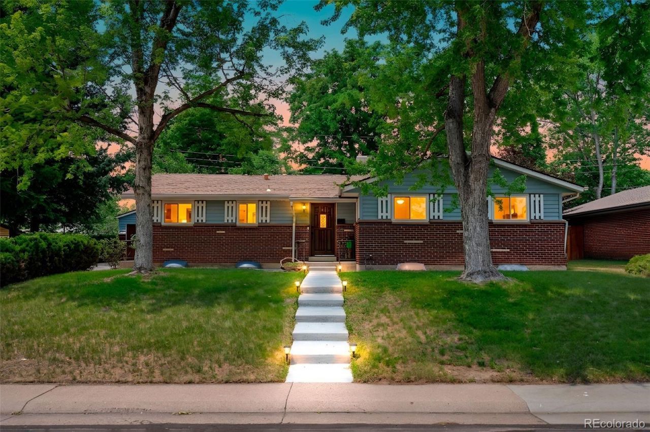 1435 S Zephyr Street, Denver, CO 80232 Main Photo