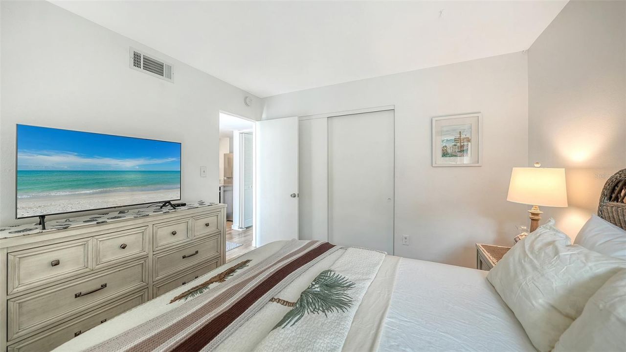 2850 Gulf Of Mexico Drive , Unit 4, Longboat Key, FL 34228 Photo
