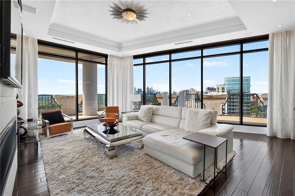 2233 Peachtree Road Ne, Unit 1602, Atlanta, GA 30309 Main Photo