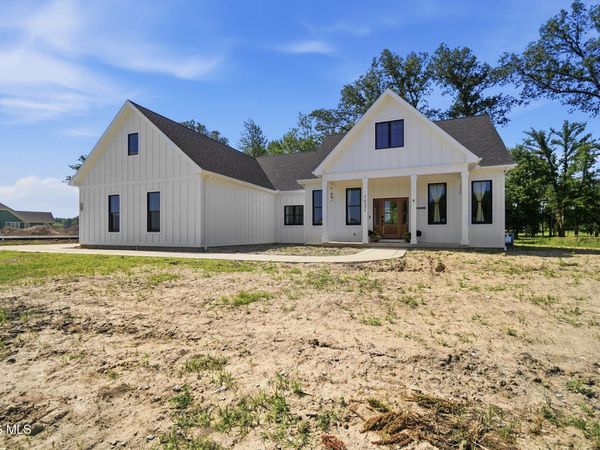 1531 Saint Andrews Drive , Bowling Green, OH 43402