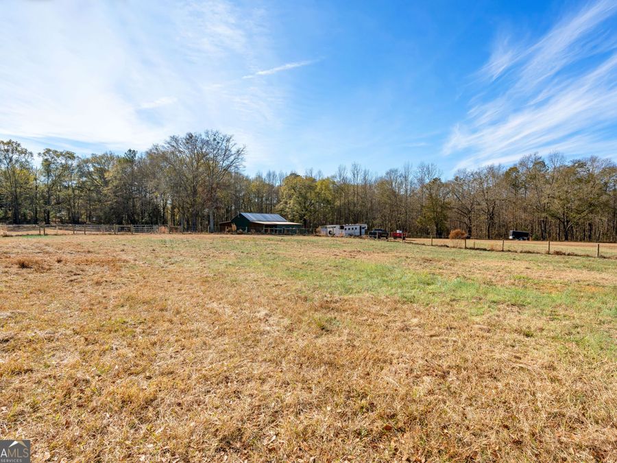 Property Image 100