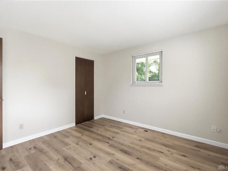 6537 Highbury Road, Huber Heights, OH 45424 Photo 15
