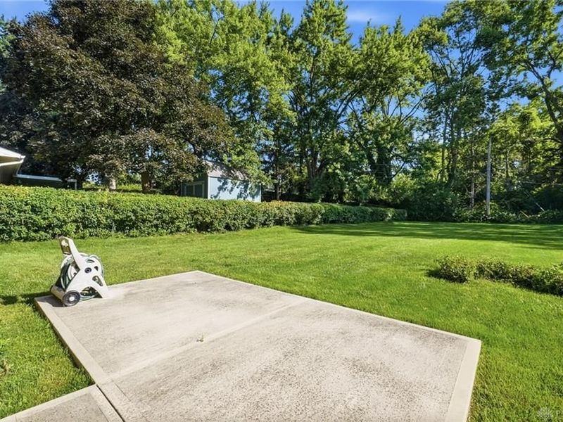 6537 Highbury Road, Huber Heights, OH 45424 Photo 32
