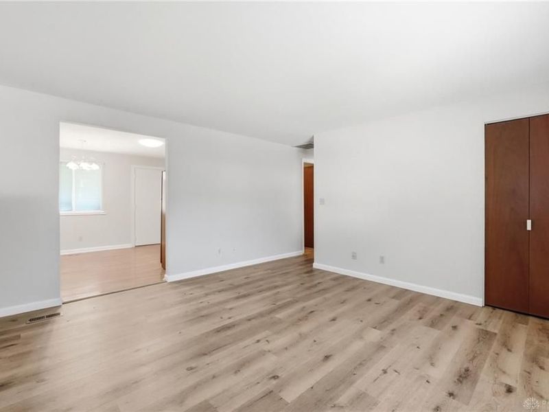 6537 Highbury Road, Huber Heights, OH 45424 Photo 6