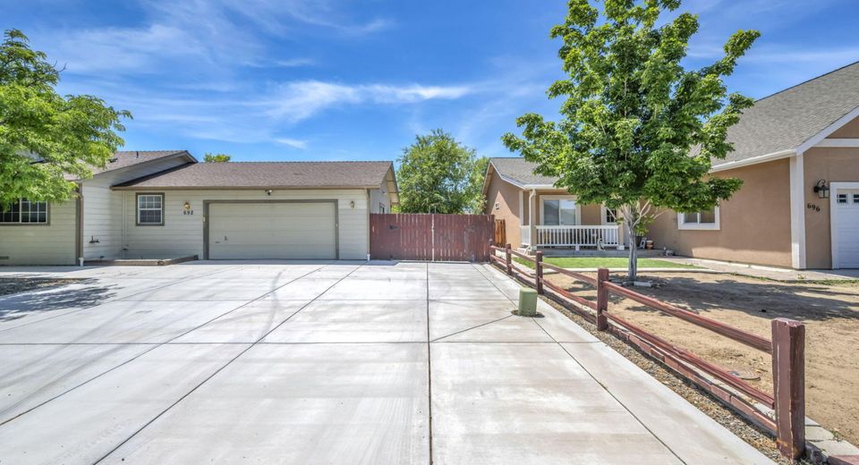 692 Lassen Way, Gardnerville, NV 89460 Photo
