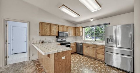692 Lassen Way, Gardnerville, NV 89460 Photo