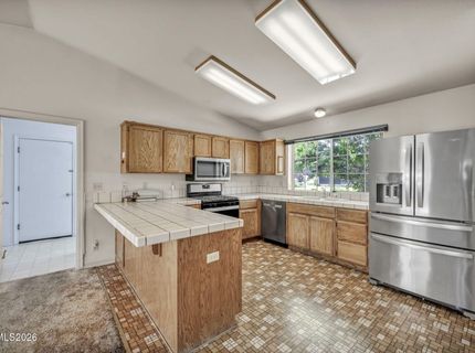 692 Lassen Way, Gardnerville, NV 89460 Photo