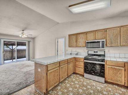 692 Lassen Way, Gardnerville, NV 89460 Photo