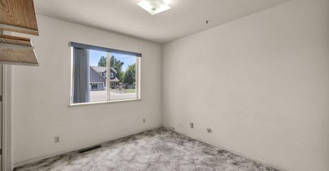 692 Lassen Way, Gardnerville, NV 89460 Photo