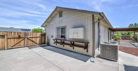 692 Lassen Way, Gardnerville, NV 89460 Photo