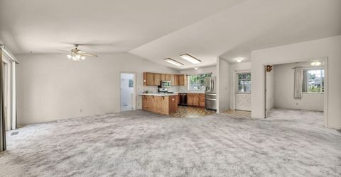 692 Lassen Way, Gardnerville, NV 89460 Photo