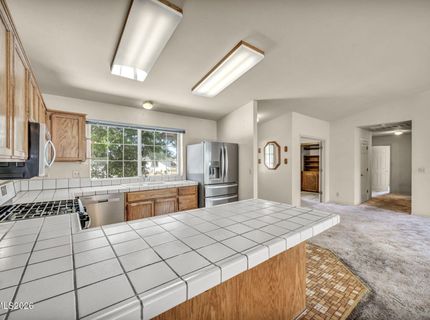 692 Lassen Way, Gardnerville, NV 89460 Photo