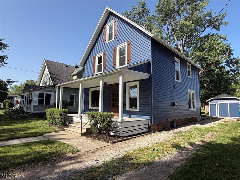 930 Exchange Street, Vermilion, OH 44089 Photo 2