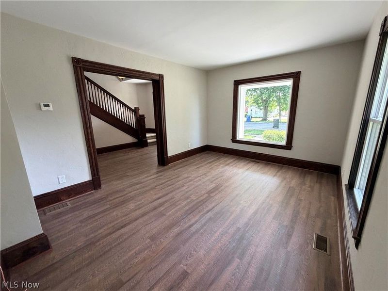 930 Exchange Street, Vermilion, OH 44089 Photo 9