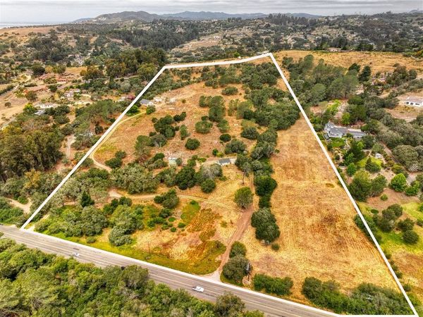 979 Noyes, Arroyo Grande, CA 93420