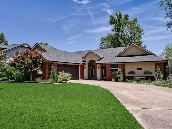 1304 NW K Street, Bentonville, AR 72712