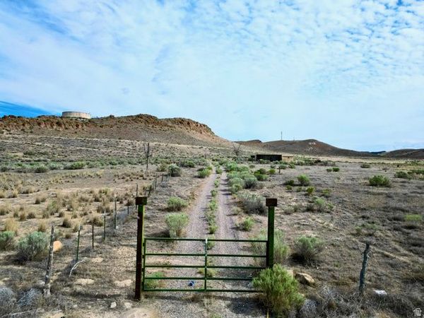 E 600 ST N, Moroni, UT 84646