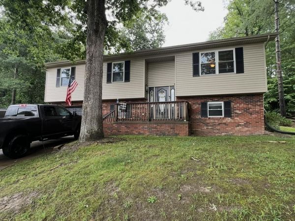 12418 Kelly Drive, Ashland, KY 41102