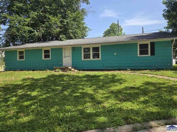 66 E Posey Street, Brazil, IN 47834