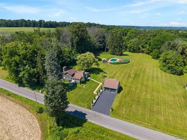 1631 Albring Road , Skaneateles, NY 13152