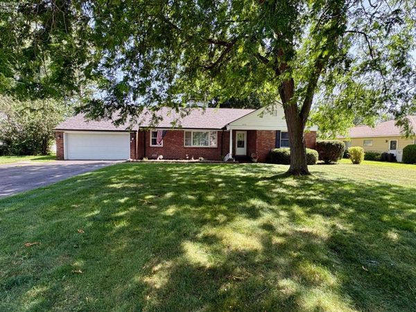 1235 Jefferson Road, Fostoria, OH 44830