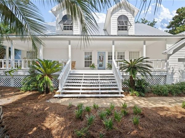 511 Buchanan Drive, Dauphin Island, AL 36528