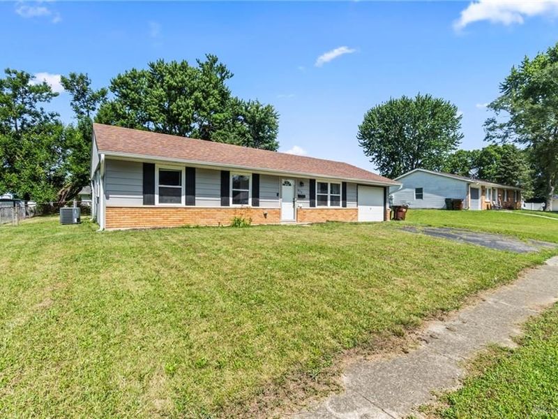 939 Firwood Drive, New Carlisle, OH 45344 Photo 2