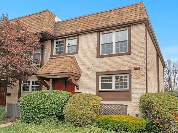 11721 Casa Grande Drive, St Louis, MO 63146