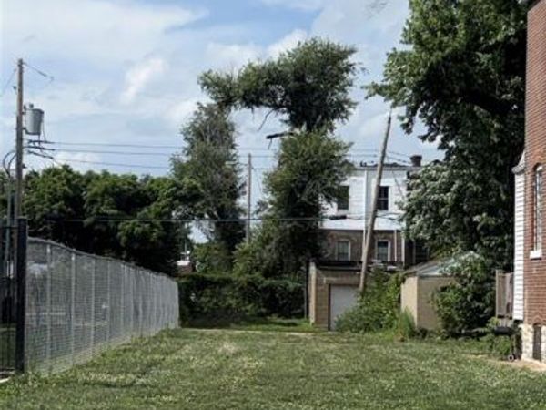 4647 Enright Avenue , St Louis, MO 63108