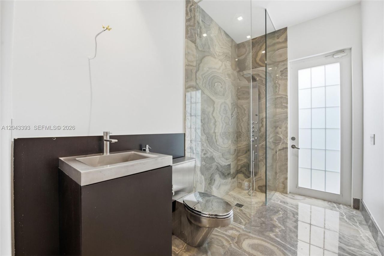 1585 Victoria Isle Way, Weston, FL 33327 Photo