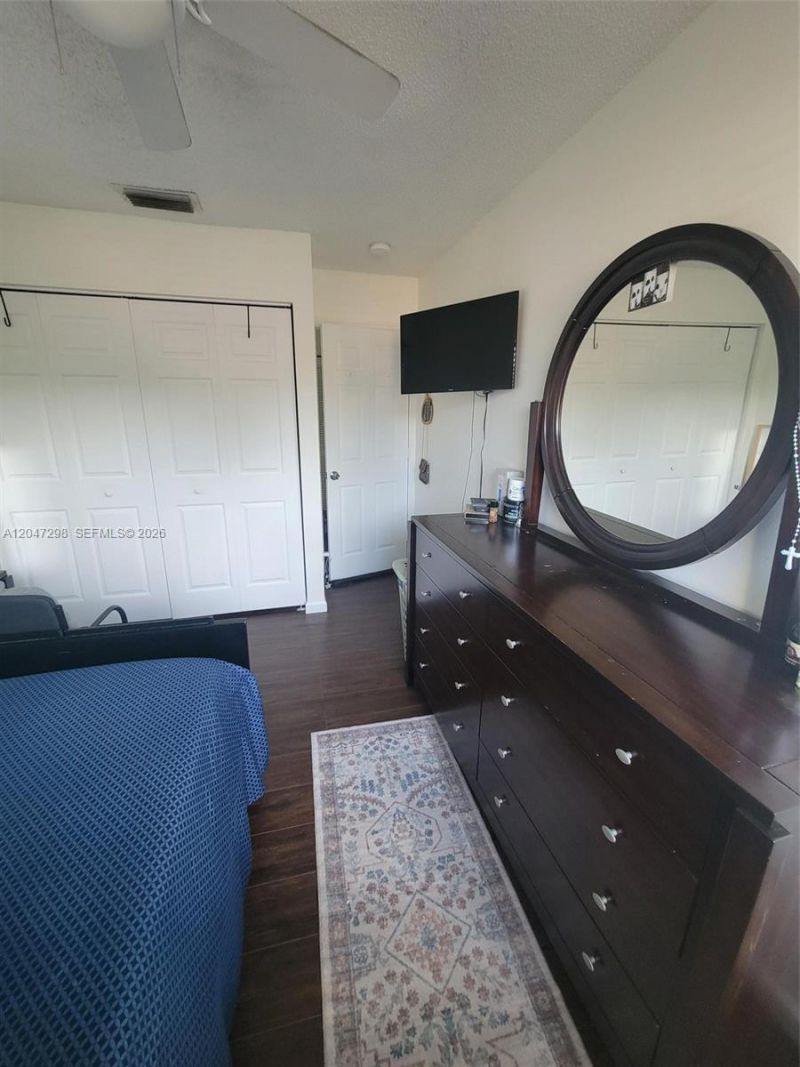6606 Saltaire Ter, Margate, FL 33063 Photo