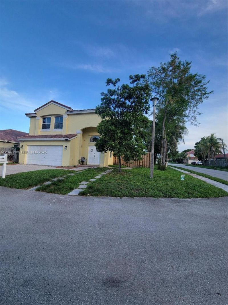 6606 Saltaire Ter, Margate, FL 33063 Photo