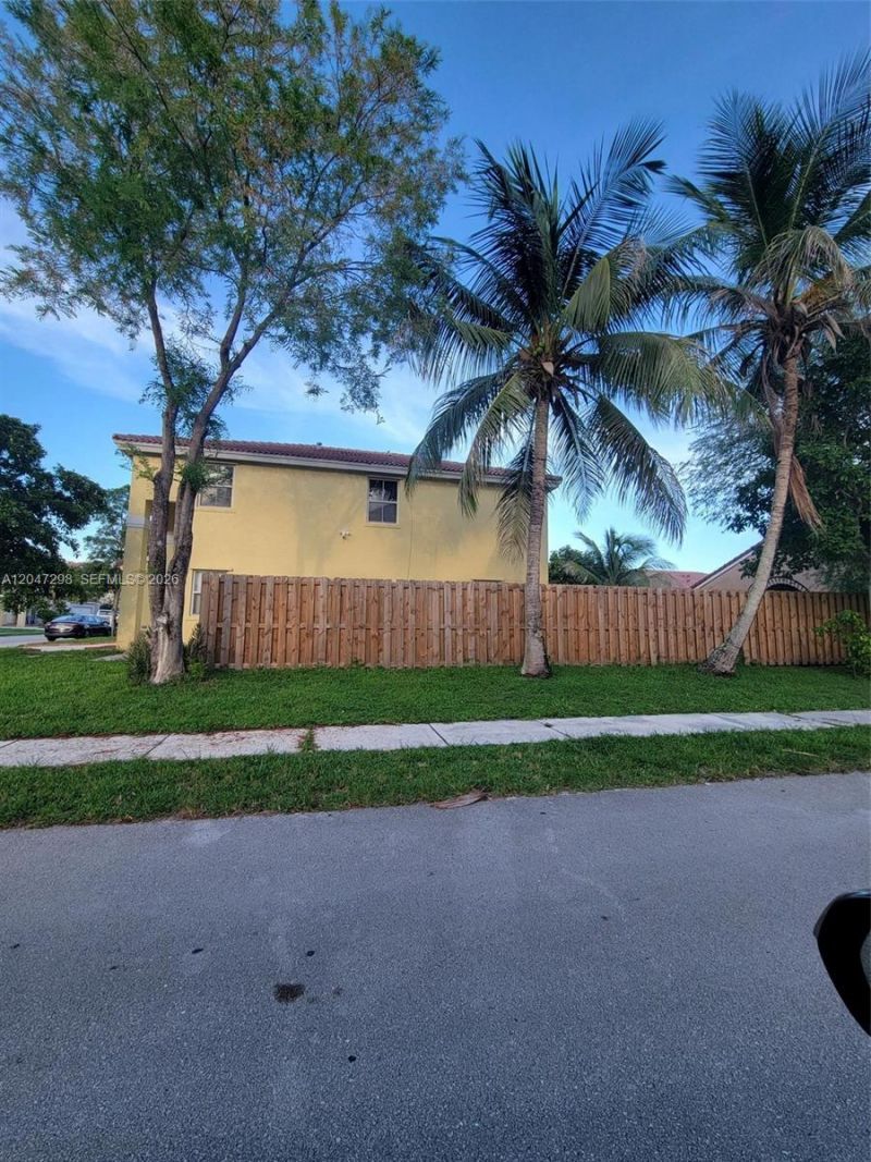 6606 Saltaire Ter , Margate, FL 33063 Photo