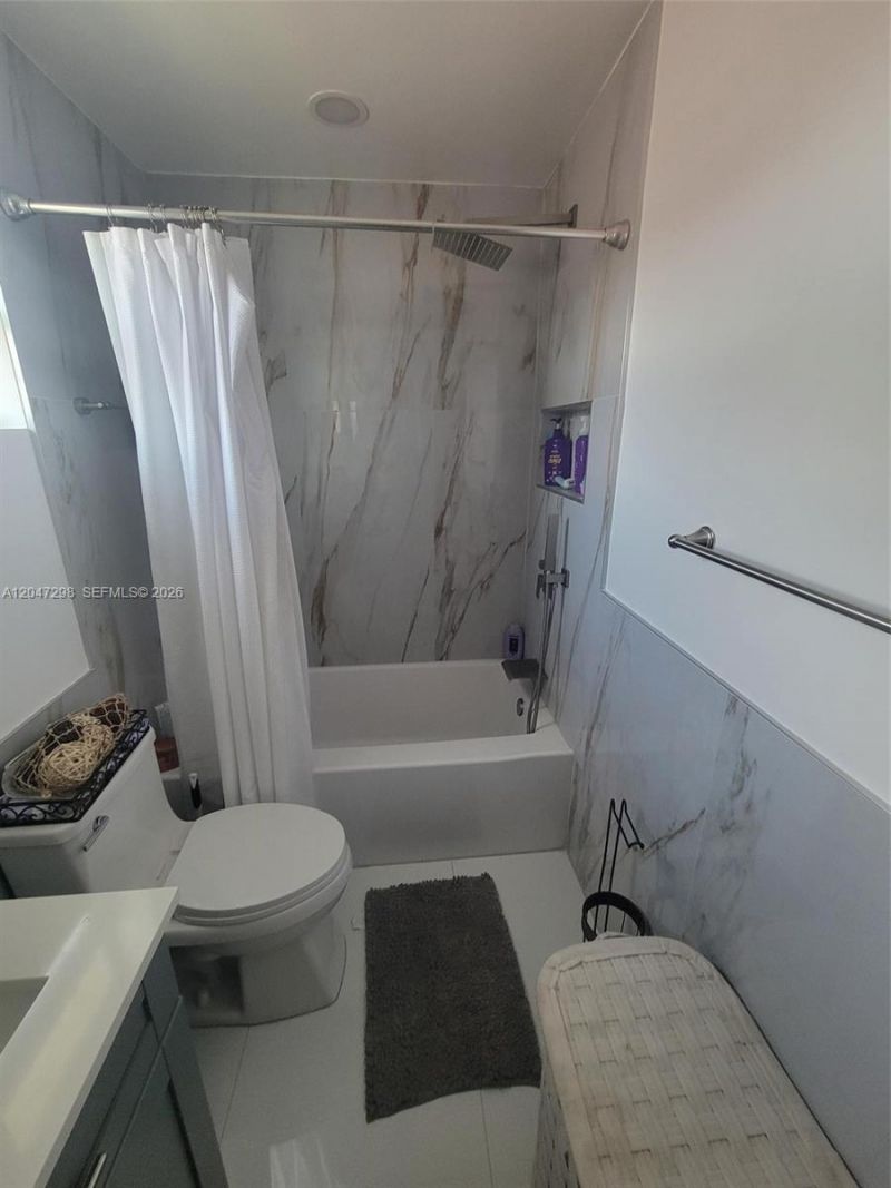 6606 Saltaire Ter, Margate, FL 33063 Photo