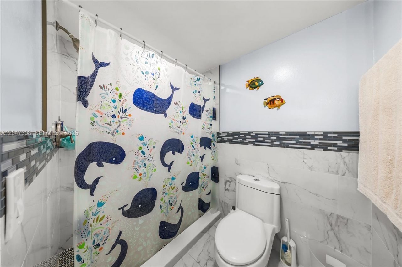 1825 S Ocean Dr, Unit 914, Hallandale Beach, FL 33009 Photo