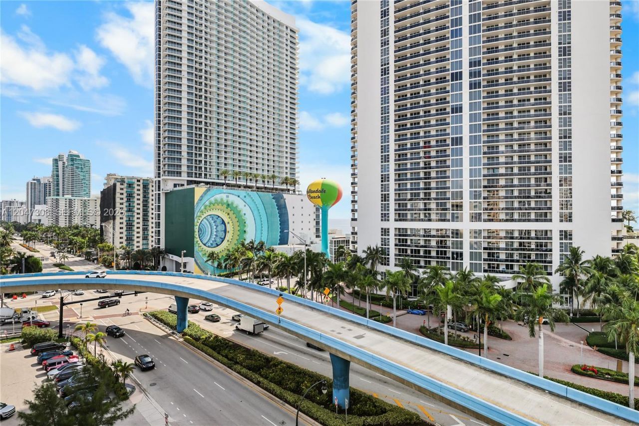 1825 S Ocean Dr, Unit 914, Hallandale Beach, FL 33009 Photo