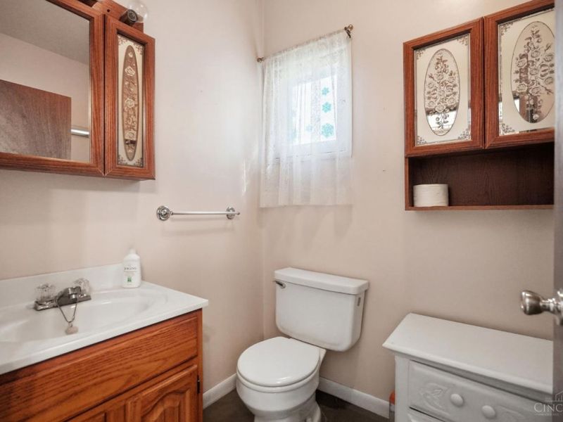 202 W Sixty Ninth Street, Cincinnati, OH 45216 Photo 12