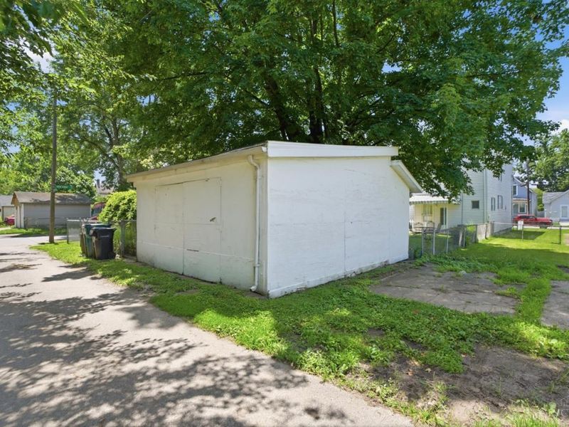 202 W Sixty Ninth Street, Cincinnati, OH 45216 Photo 38