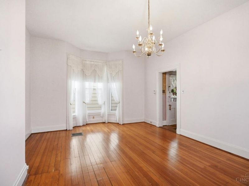 202 W Sixty Ninth Street, Cincinnati, OH 45216 Photo 5