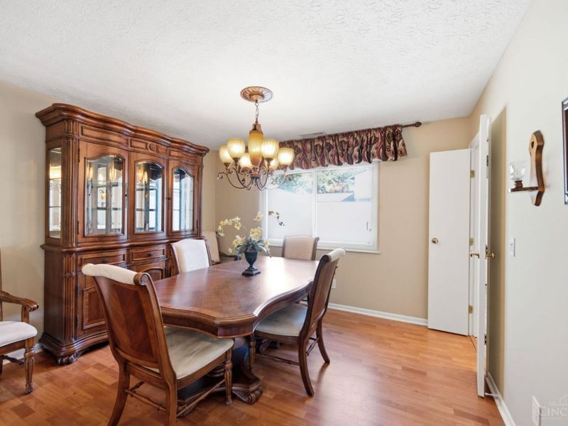 2 Boxwood Court, Springdale, OH 45246 Photo 12
