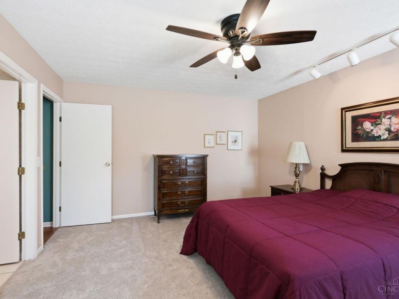 2 Boxwood Court, Springdale, OH 45246 Photo 27