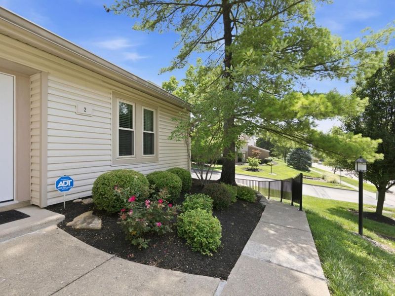 2 Boxwood Court, Springdale, OH 45246 Photo 3