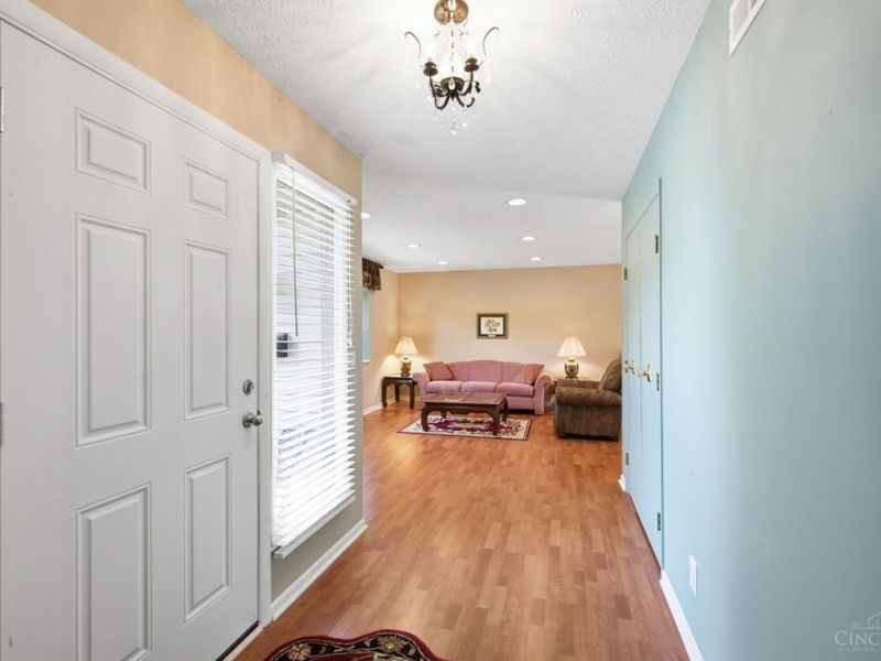 2 Boxwood Court, Springdale, OH 45246 Photo 5