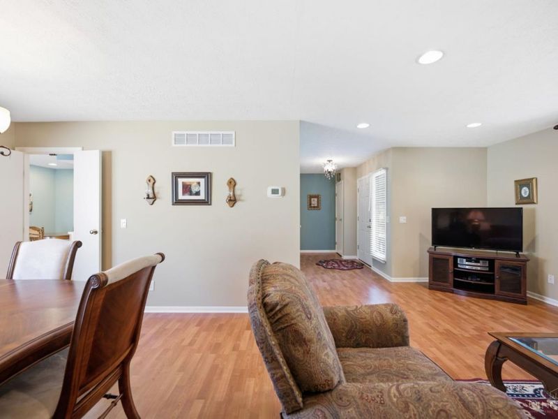2 Boxwood Court, Springdale, OH 45246 Photo 9