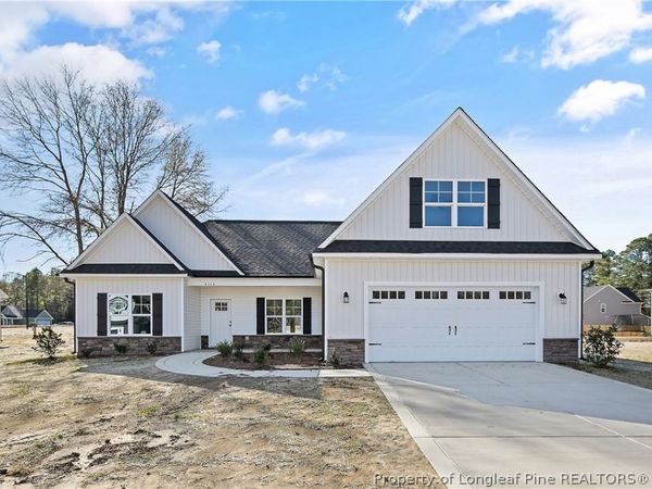 1038 White Plains Drive, Fayetteville, NC 28312
