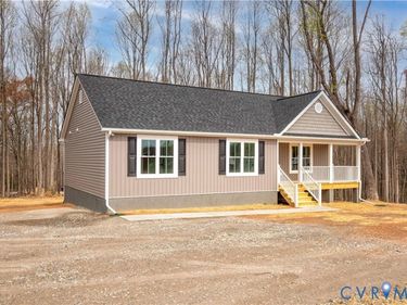 704 Columbia Road , Columbia, VA 23038